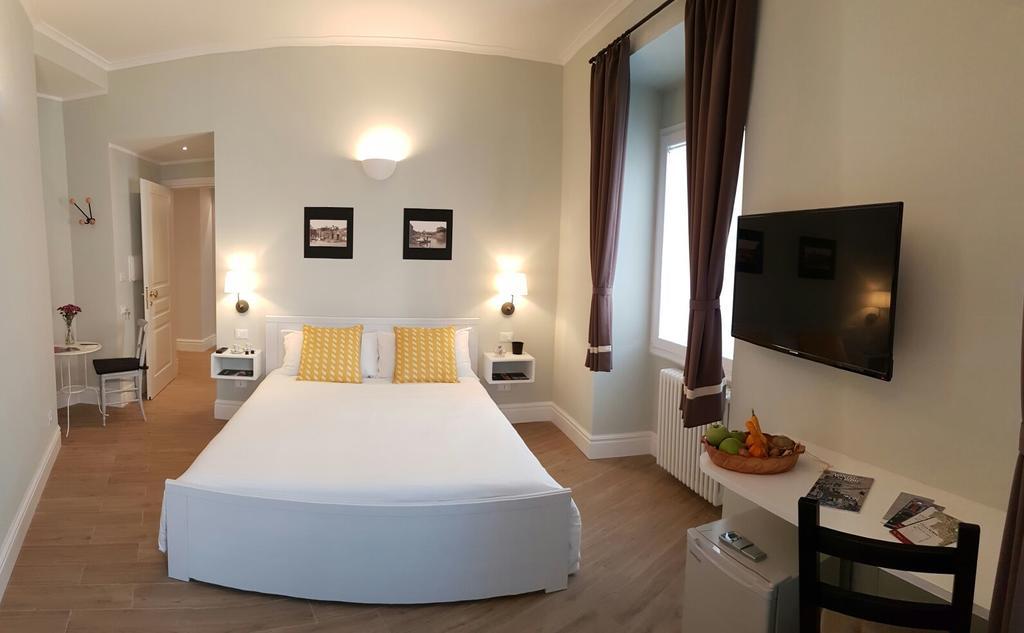 Roman Suite Guest House Buitenkant foto