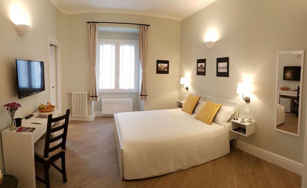 Roman Suite Guest House Buitenkant foto