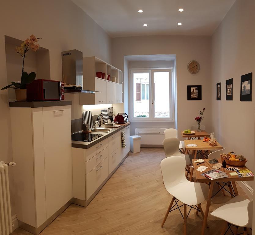 Roman Suite Guest House Buitenkant foto